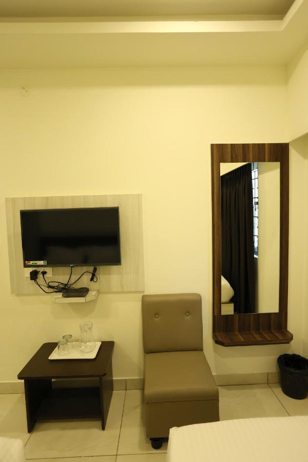Hotel Sigma Suites Bangalore Exterior foto